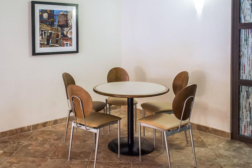Quality Inn Streetsboro Ngoại thất bức ảnh