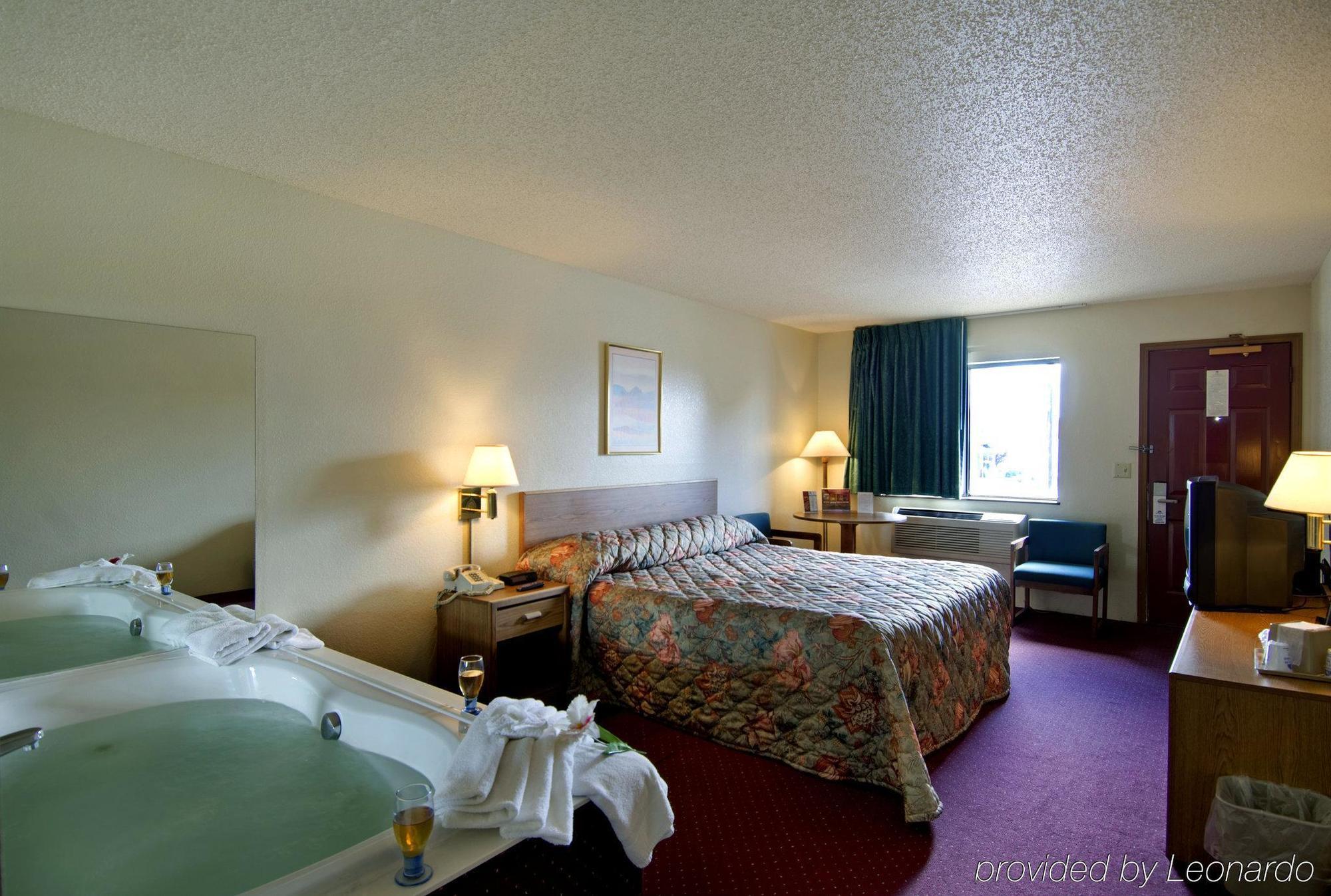 Quality Inn Streetsboro Phòng bức ảnh