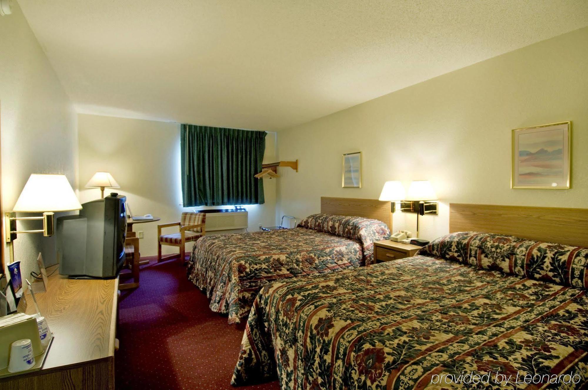 Quality Inn Streetsboro Phòng bức ảnh